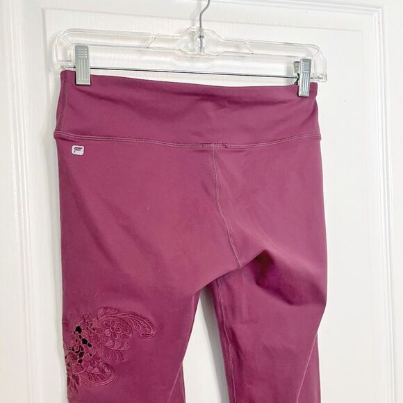 Fabletics Rocio Floral Lace Cutout Mid Rise Full Length Athletic Leggings - Picture 7 of 10